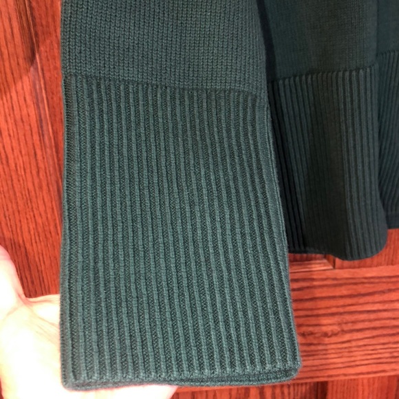 GAP Green Crew Neck Sweater with Ribbed Texture - Picture 7 of 7